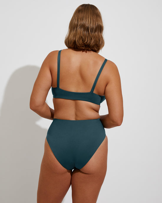 Sunday Top D+ (36DD) + Hi Hi Bottom - Deep End (Size L)