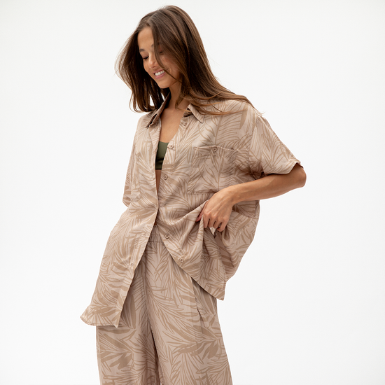 Day Trip Button Down + Day Trip Pant - Petite Palm Fronds Tan (Size S)