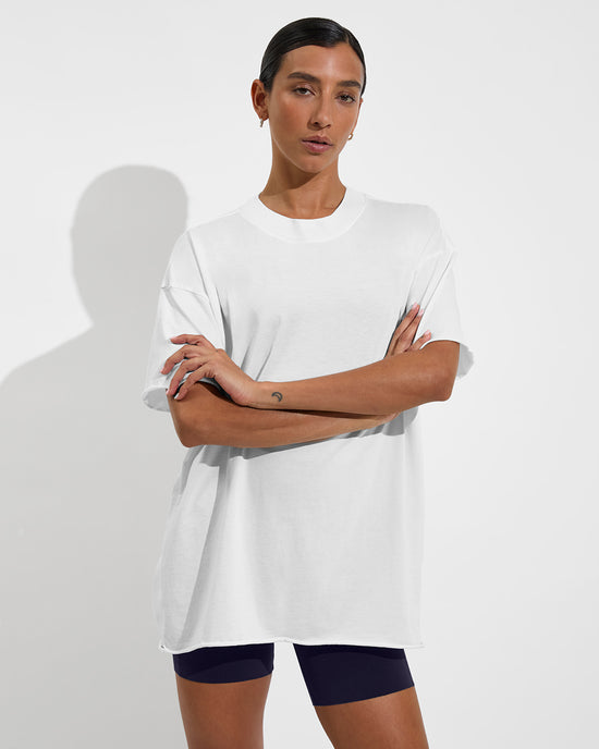 Swell Oversized Tee - Coconut (Size S/M) + Super Moves Short 5" - Sprint (Size S)