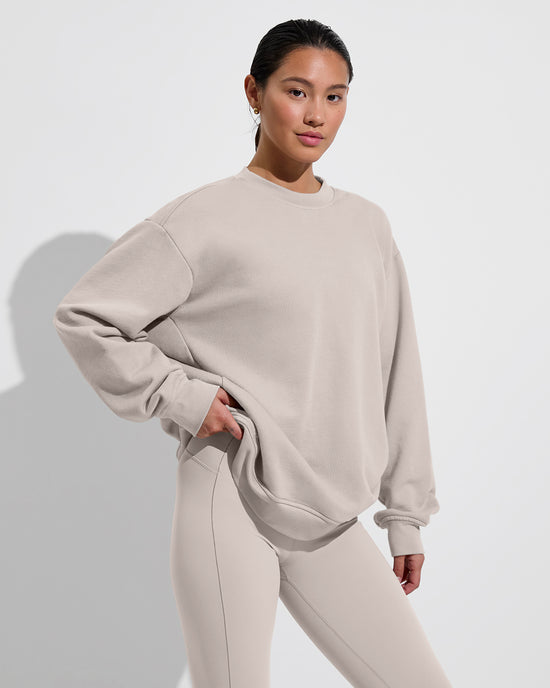Victory Lap Sweatshirt + Super Moves Tight - Beach (Size S)
