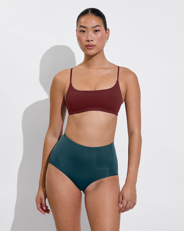 Pool days top in jam paired with hi tide bottom in deep end