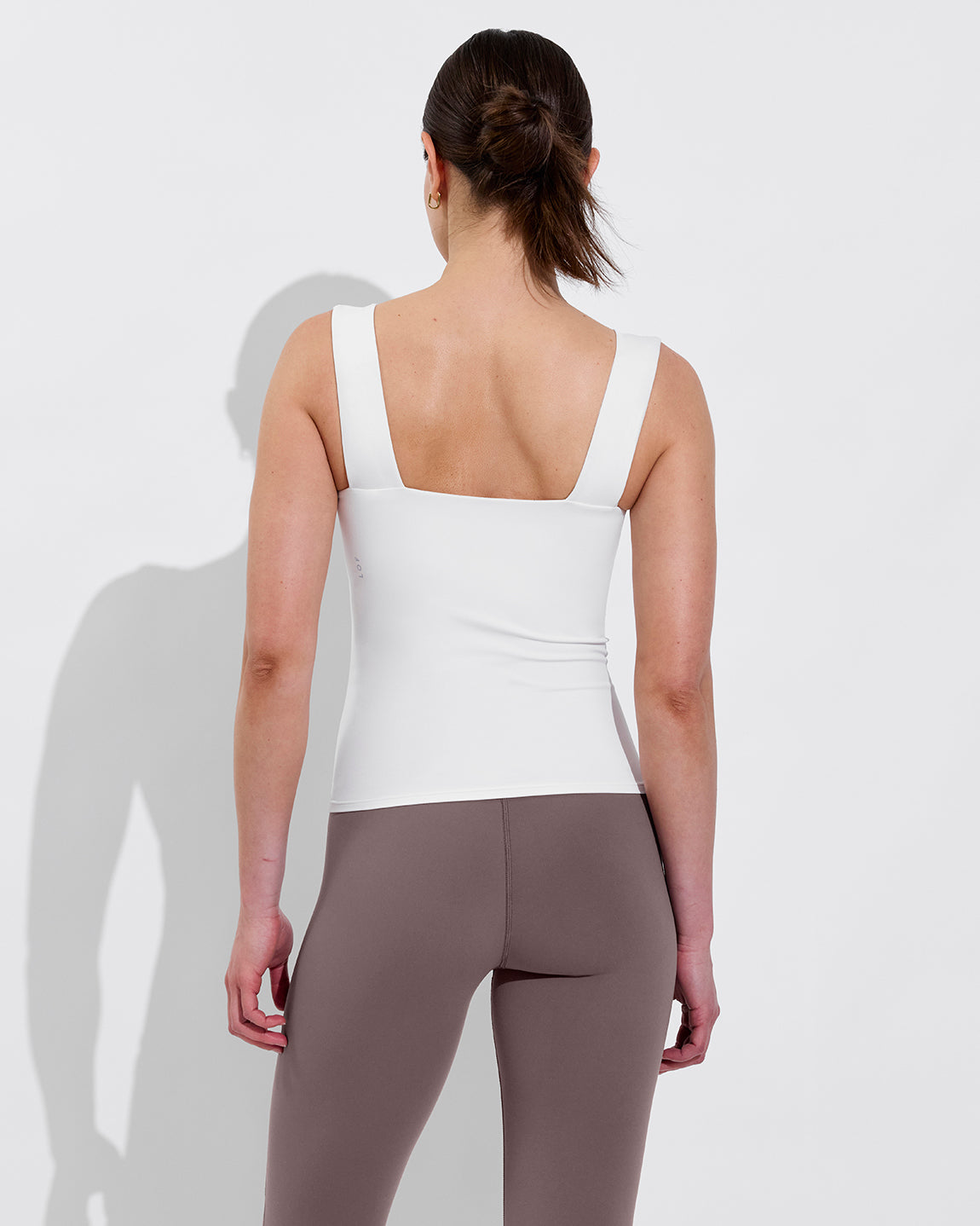 Frame Tank *Long - Coconut + Super Moves Tight - Stormy (Size S)