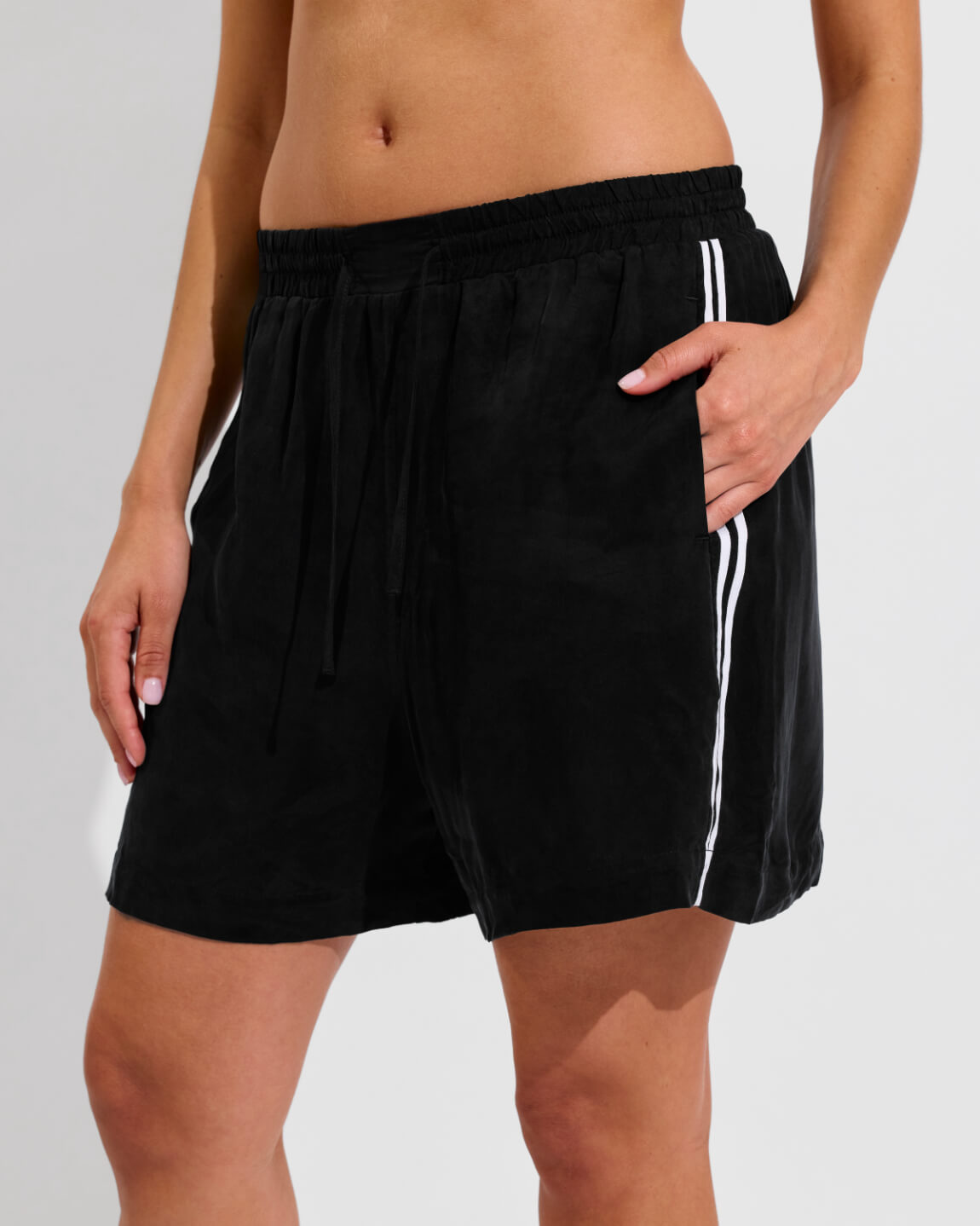 Layup Short 4" - Jet (Size S)