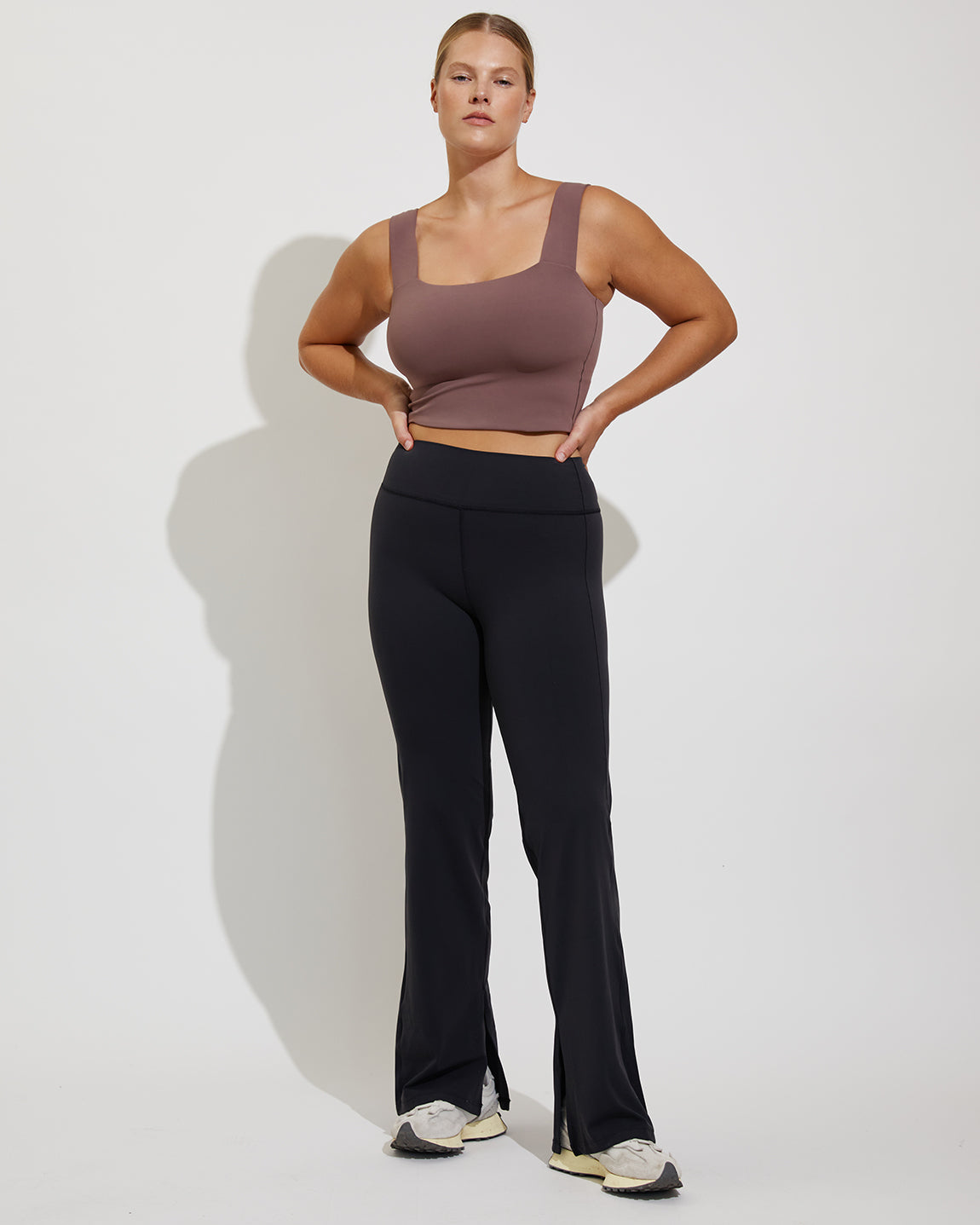 【HI FI FNK】Mia Side Line Nylon Pants Ultra-soft wide-leg pant | I.FIV5 | | Simons