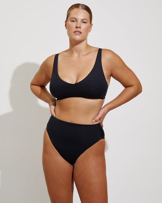 Sunday Top D+ (36DD) + Hi Hi Bottom - Jet (Size L)