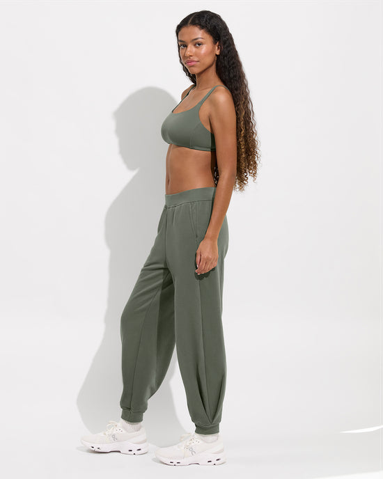 Pool Days Top D+ (32DDD, Size S) + Field Day Sweatpant - Agave (Size S)