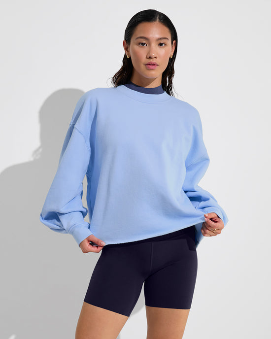 Field Day Sweatshirt - Blue Skies (Size S/M) + Super Moves Short 5" - Sprint (Size S)