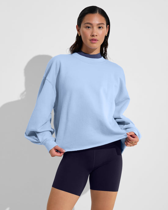 Field Day Sweatshirt - Blue Skies (Size S/M) + Super Moves Short 5" - Sprint (Size S)