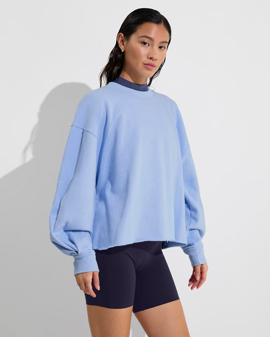 Field Day Sweatshirt - Blue Skies (Size S/M) + Super Moves Short 5" - Sprint (Size S)
