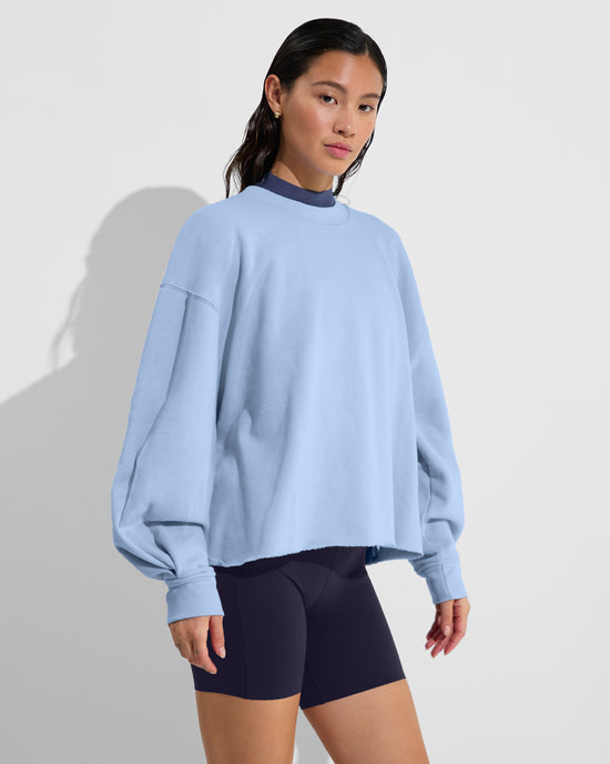 Field Day Sweatshirt - Blue Skies (Size S/M) + Super Moves Short 5" - Sprint (Size S)