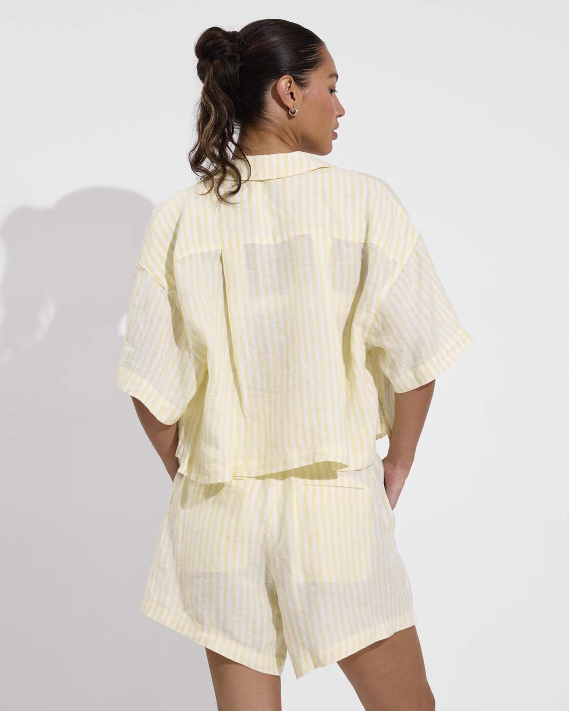 Leisure Shirt (Size S/M + Getaway Short 5" - Bungalow Stripe: Melt / Coconut (Size S)