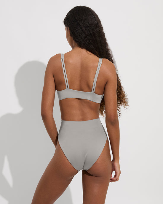 Sunday Top D+ (32DDD, Size S) + Hi Hi Bottom - Beach (Size S)
