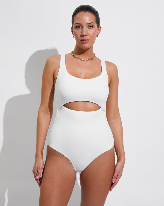 Peak Suit D+ - Coconut (34DD, Size L)