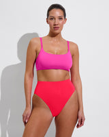 Pool Days Top D+ - Hot