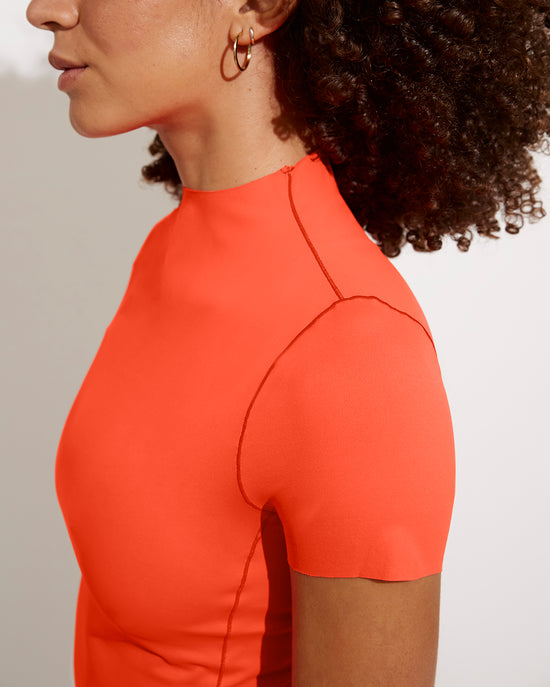 Rays Mockneck Top - Aperol (Size S)