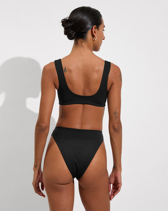 Streamline Top + Throwback Bottom - Jet (Size S)
