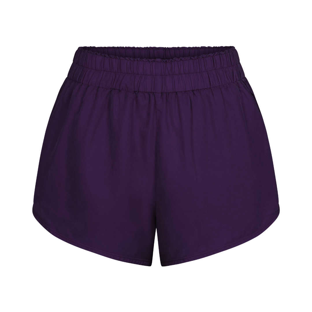 Day Trip Short - Legend