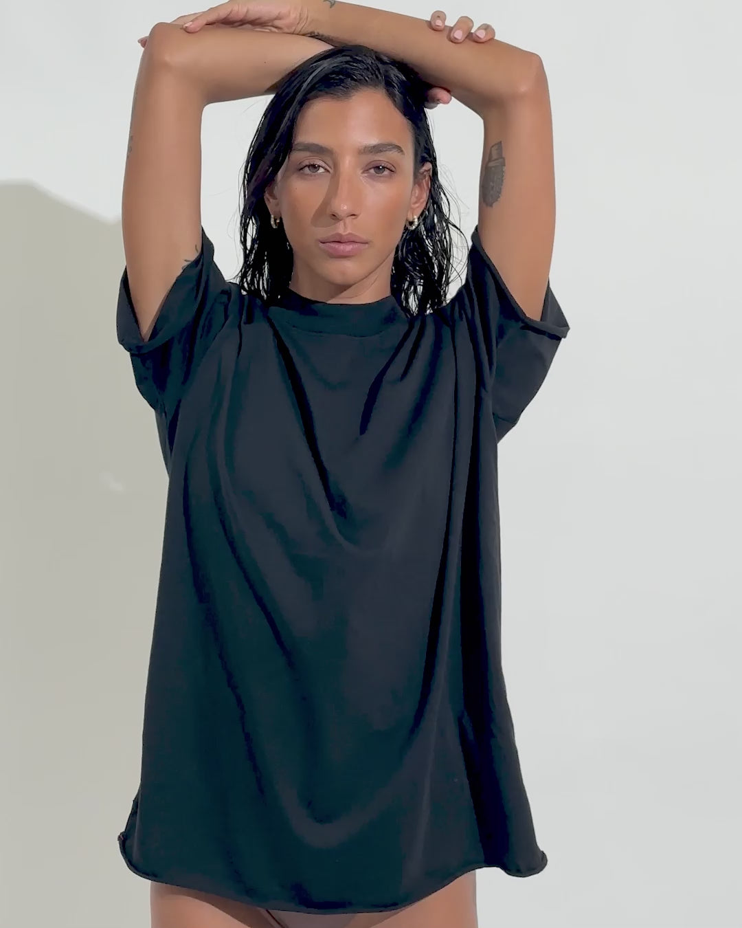 main story / Oversized Tee 10y °L Nike Sportswear Big Kids' (Girls') Oversized T-Shirt. Nike.com