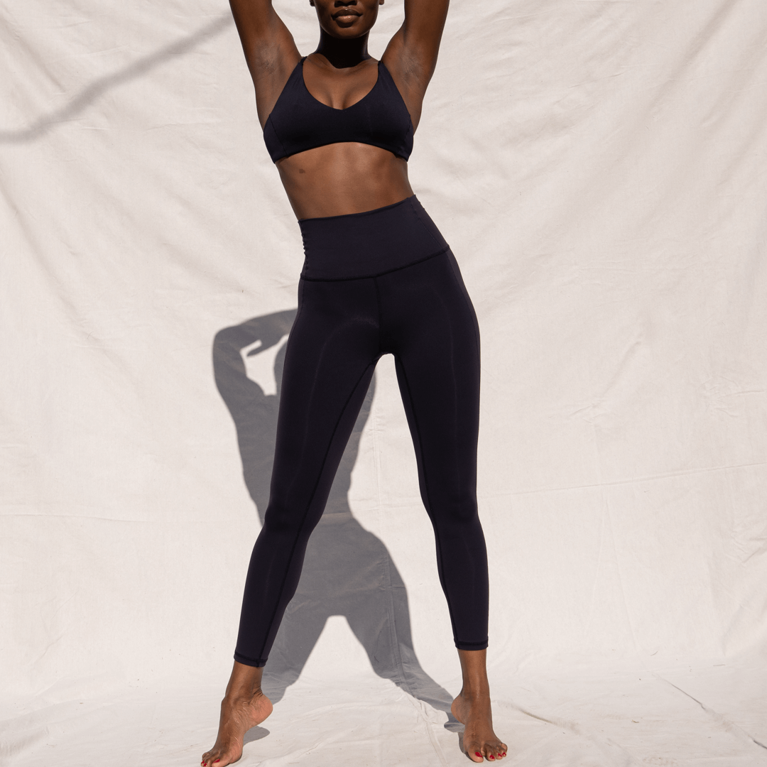 These $14 Leggings Have Over 50,000 Five-Star Reviews On  - SHEfinds
